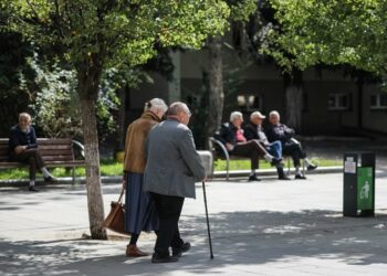 Mbi 1.1 milionë shqiptarë do jenë të moshuar në 2070, pamundësohet pensioni