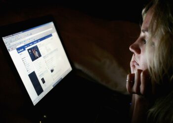 5 zakone që shkatërrojnë përqendrimin tuaj