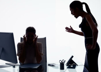 Disa shenja që tregojnë se keni një mjedis pune toksik