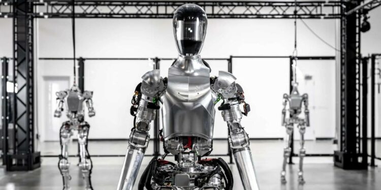BMW në garë me Tesla, përgatit robotë humanoidë