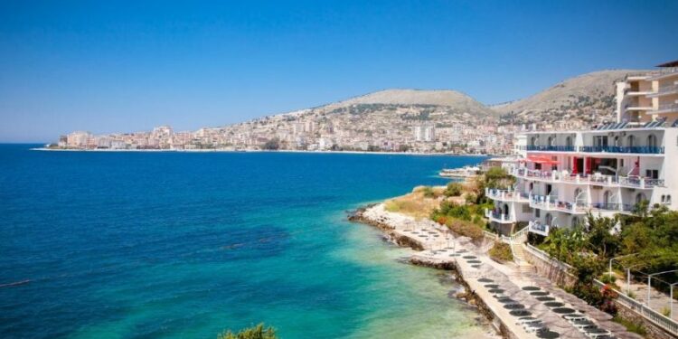 Kush jep apartament me qira, të regjistrohet në QKB! Cilat janë risitë që sjell projektligji i ri për turizmin?