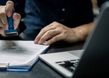 Ja se si të aplikoni për qëndrim të përhershëm në 5 shtete të BE-së