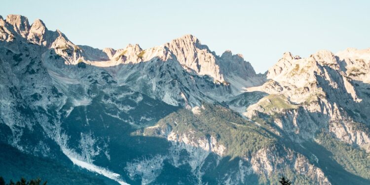 Prestigjozia “Cromos” shkrim për Shqipërinë: Ja pse duhet ta vizitoni
