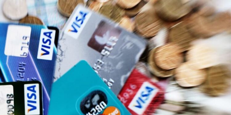 Keni iPhone? Ja si po përpiqet virusi “Trojan” të vjedhë të dhënat tuaja bankare