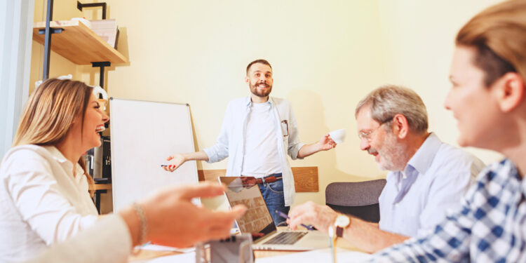 A e dinit që ishte kaq e thjeshtë të bëheshit personi më interesant në një bisedë?