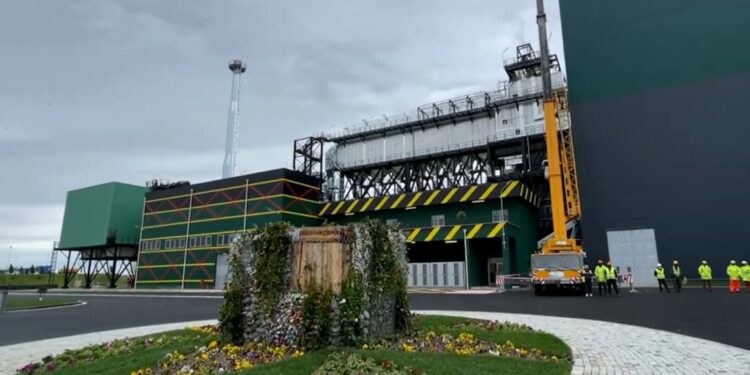 Inceneratorët po “djegin” vetëm fondet publike (120 mln euro); Eurostat: 4% e mbetjeve në Shqipëri u përpunuan më 2022