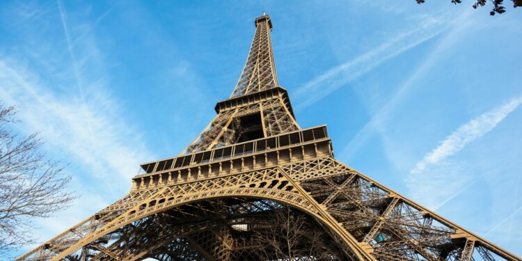 Zbuloni arsyen pse u mbyll “Kulla Eiffel”