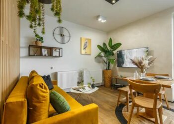 Në Tiranë, 35,000 apartamentet në AirBnb gjeneruan 12 mln USD të ardhura; Pas formalizimit, agjentët imobiliarë parashikojnë mbyllje aktivitetesh