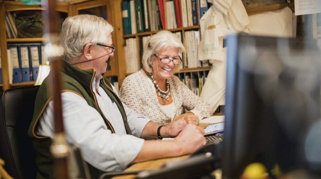 Kush do të punojë?! Popullsia mbi 65 vjeç do të jetë sa 80% e forcës së punës më 2070