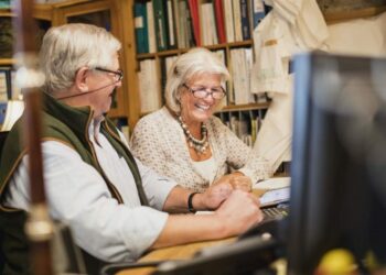 Kush do të punojë?! Popullsia mbi 65 vjeç do të jetë sa 80% e forcës së punës më 2070