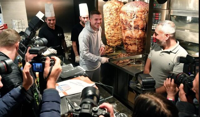 Historia e pabesueshme e ish- kampionit të botës me Gjermaninë. “Kam bërë 180 milionë paund me qebap”