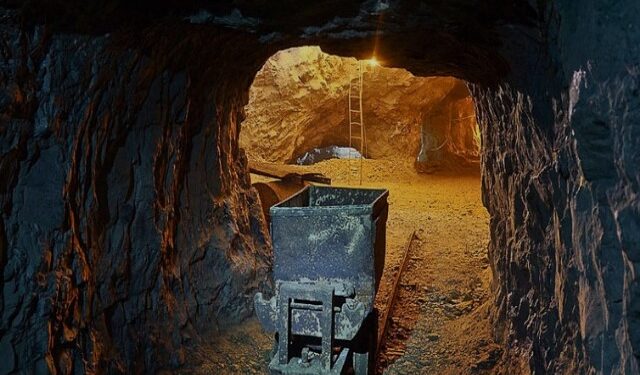 Nuk do ta besoni se çfarë pasurie fshihet në minierën e Kromit në Bulqizë. Depozita më e madhe në botë