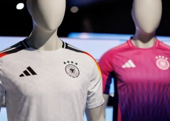 Nike rrëzon Adidas! Ja lëvizja e kompanisë