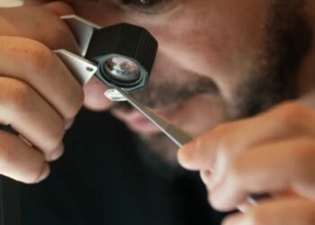 Vendi që është lider global në tregtimin e diamanteve