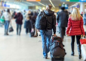 Shqiptarët duan të ikin, kërkesat për azil mbeten të larta, rriten edhe deportimet