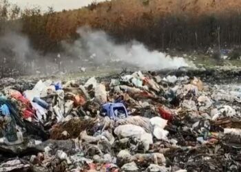 Ndryshon ligji/ Gjoba për këdo që hedh, gropos apo djeg mbetje