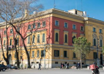 Ndarja e Financave me Ekonominë, zv.ministrat që ndryshojnë dhe emrat e rinj që shtohen