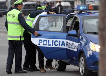 Projektligji “Për policinë”/Punonjësit me 30 vjet shërbim do e mbyllin karrierën 55 vjeç, duke përfituar 70% të pagës deri në daljen e pensionit