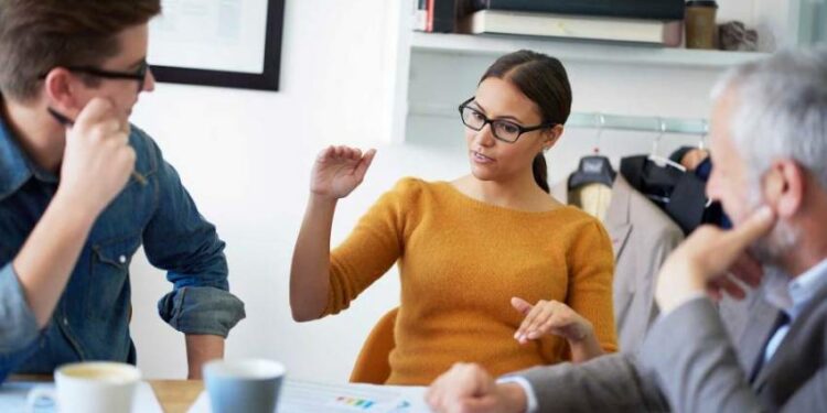 7 gjëra që njerëzit e zgjuar s’i thonë për veten në punë