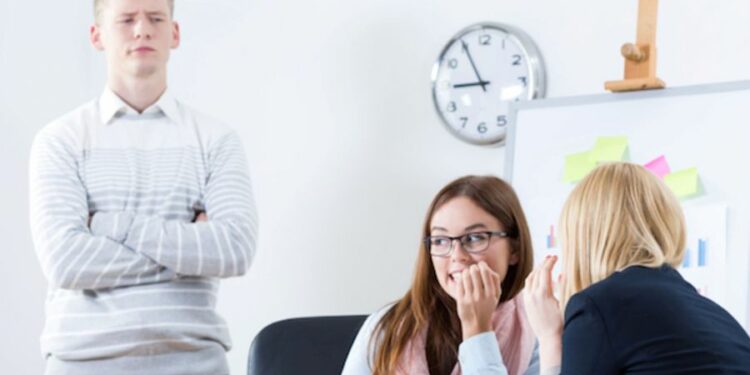 Shprehjet pasive-agresive i bëjnë njerëzit të mos ju respektojnë