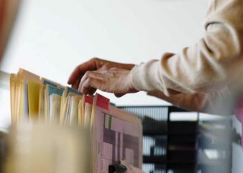 Kontratat e qeverisë/ Prokurimet publike kapërcejnë 1 miliard euro në vitin 2023