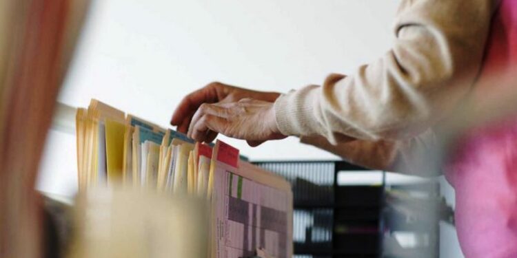 Kontratat e qeverisë/ Prokurimet publike kapërcejnë 1 miliard euro në vitin 2023