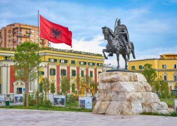 The Sun artikull për Shqipërinë: Pse nuk duhet anashkaluar nga britanikët