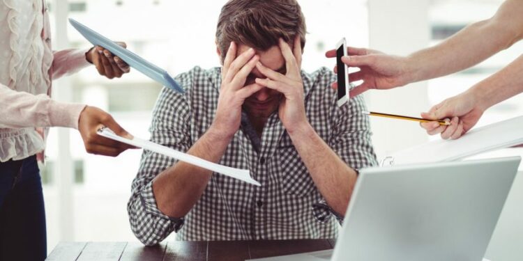 Mosha kur njerëzit fillojnë ta urrejnë punën e tyre