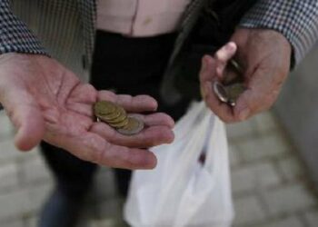 Gjysmë milionë shqiptarë të varfër, me më pak se 22.5 mijë lekë në muaj