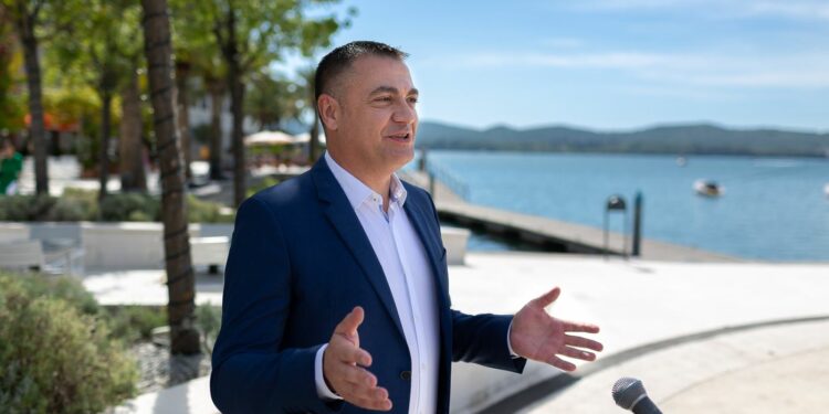 “One Mali i Zi’”, pjesë e panairit të turizmit në Tiranë me oferta gati të pakufizuara për turistët shqiptarë