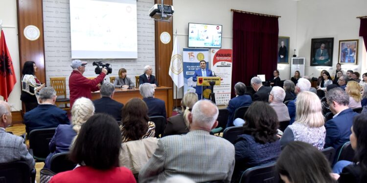 Presidenti i Universitetit Mesdhetar të Shqipërisë, Anastas Angjeli mer çmimim “Vepra më e mirë studimore”