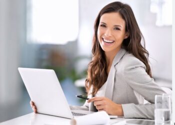 Këto janë 6 tiparet e personalitetit që i veçojnë gratë lidere