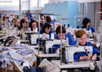 Euro drejt 100 lekëve, thirrja e biznesit : Ky është alarmi i kuq!