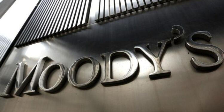 Moody’s rishikon në rritje perspektivën e Shqipërisë, rritja 3.4% këtë vit, borxhi publik zbret në 56.3%
