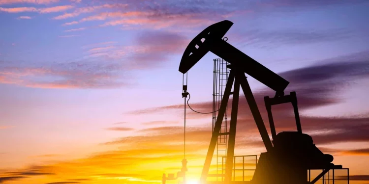 Çfarë po i rrit çmimet e naftës?