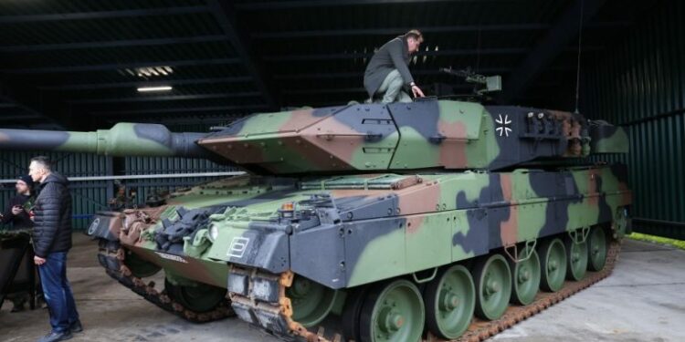 Helikopterë, anije luftarake e radarë ajrorë të lëvizsshëm – Plani i Zhvillimit/Si do të investohet në ushtrinë shqiptare