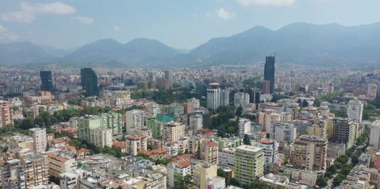 Viti 2023 mbyllet me rritje ekonomike 3.44%. Udhëheq ndërtimi, bujqësia me rënie