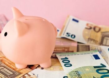 Si të kurseni për të pasur më shumë para në llogarinë tuaj? Ja cfarë duhet të bëni