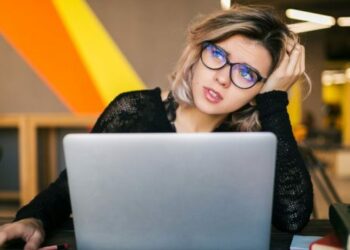 8 arsye pse nuk jeni të lumtur në punë