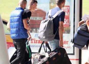 Sa shumë të rinj kanë ikur?! Shqipëria e dyta në botë për azilantët nën 18 vjeç në raport me popullsinë në dekadën e fundit