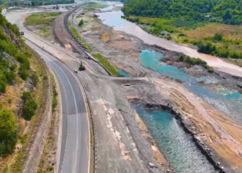 Bllokohet sot aksi Elbasan – Qafë-Thanë. Ja si do të devijohet qarkullimi