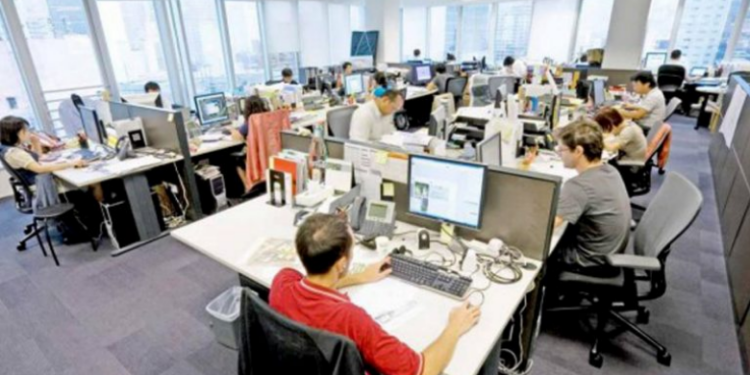 Administrata kërkon punonjës, shpallen vendet e lira