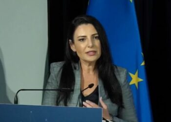 Porti i ri tregtar në Durrës,  Balluku jep lajmin: Brenda pak javësh hapet gara ndërkombëtare