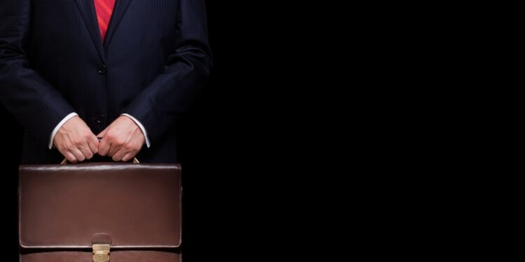 Puna që përgatit më së miri CEO të suksesshëm