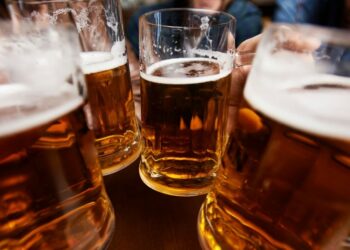 Presim me ankth fitoren me birrë importi në dorë