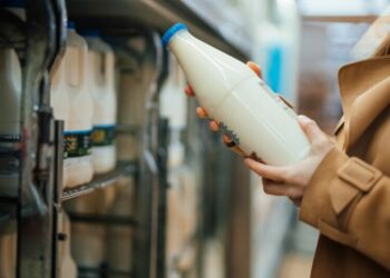 Çmimet e qumështit në Shqipëri 20.7% më të larta se mesatarja e BE në 2023