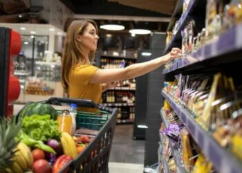 Sekretet e tregtisë, si supermarketet ju bëjnë të shpenzoni më shumë para