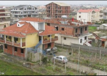 Vendimi i qeverisë/Mbi 230 mijë ndërtime në pritje të legalizimit, ja kush do të ketë përparësi