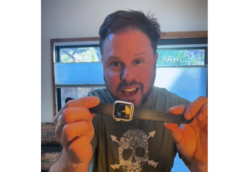 Historia e mahnitshme e një Apple Watch që qëndroi në oqean për 18 muaj dhe ende punon