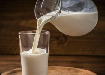 Kriza e blegtorisë, bie me 8% prodhimi i qumështit